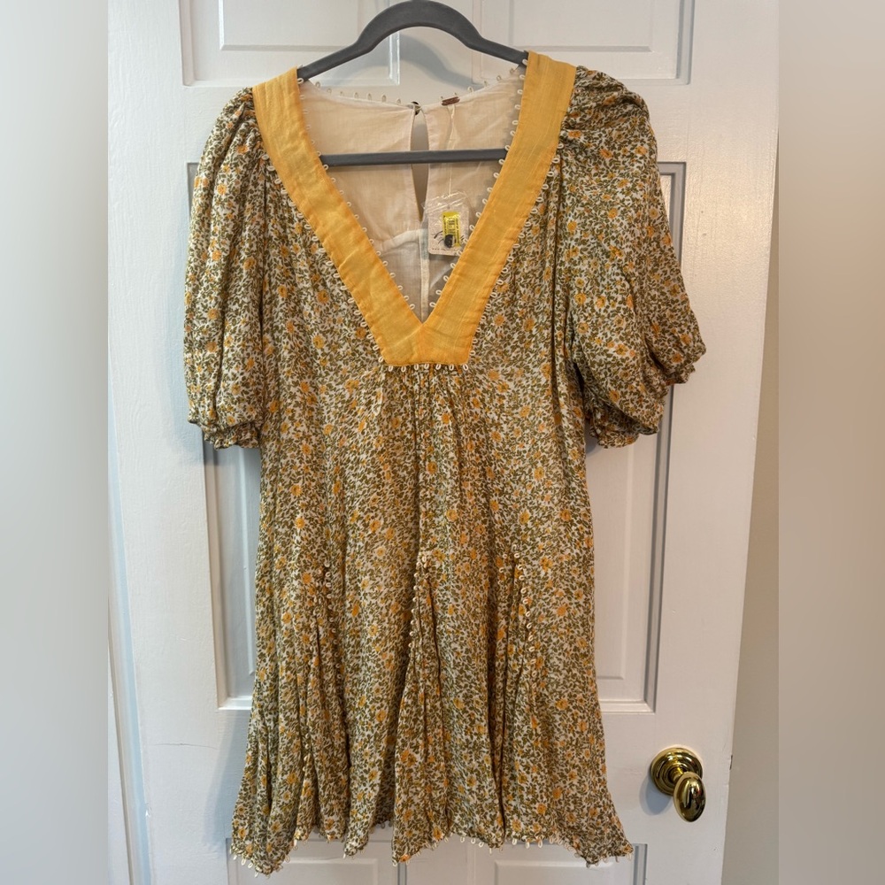 MSRP $168 Free People Babydoll Mini Dress NWT Size M Boho Puff Sleeve Flowy - Picture 3 of 9